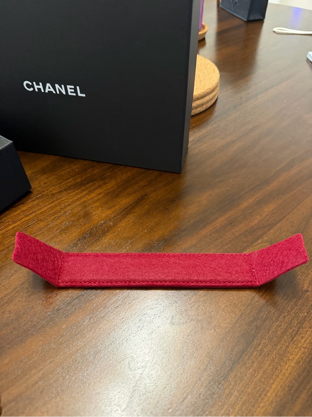 Chanel Classic Wallet on Chain - Picture 7 of 9